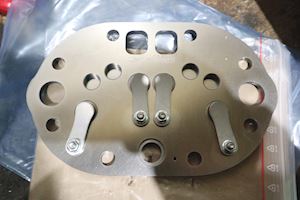 Bitzer Kühlmaschinenbau gmbh Valve Plate KPL.2Q-4.2  2Q-6.2 with Gasket - 1