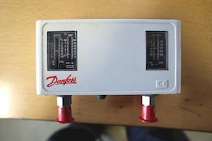 Danfoss Pressure Switch  KP 15   060-125466 - 1