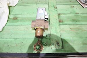 Johnson Controls Penn V46BE-9600 Water Valve Refrigerants Control - 1