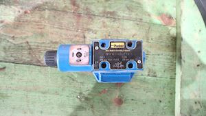 Parker Directional Control Valve D1VW - 1