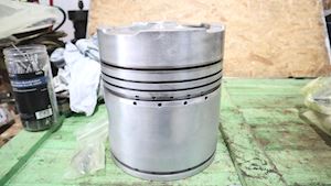 Ruston Piston Wellworthy BLMV250002/A - 1