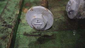 Magnetic Plug 2'' #1