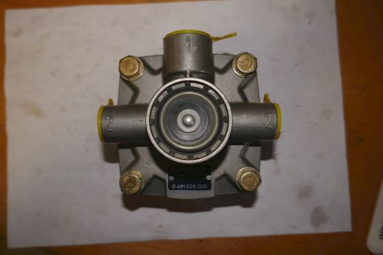 Bosch Relay Valve 0481026005 #1