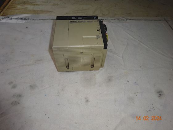 Omron C200HS CPU03-E Programable Controller #1