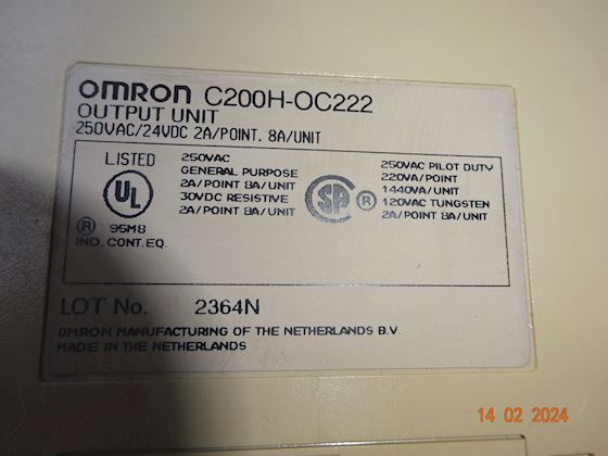 Omron C200H-OC222 Output Unit #2