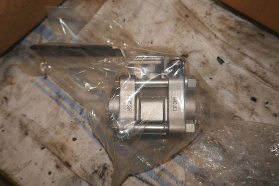 Swagelok Stainless Steel 3-Piece 60Series Ball Valve SS-65TF12-JL-T #1
