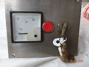 N/A Startkey  generator and voltmeter - 1