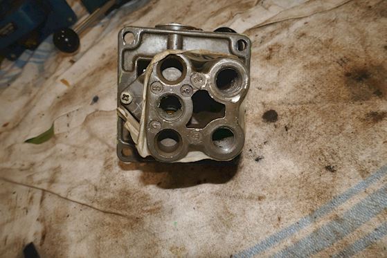 Wabco Westinghouse 2HA-2 Pilot Valve P59335 #6