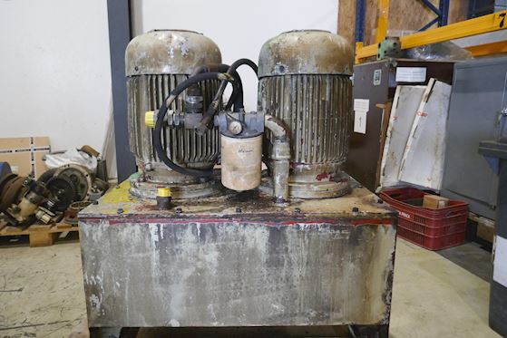 Hydraulik tank #1