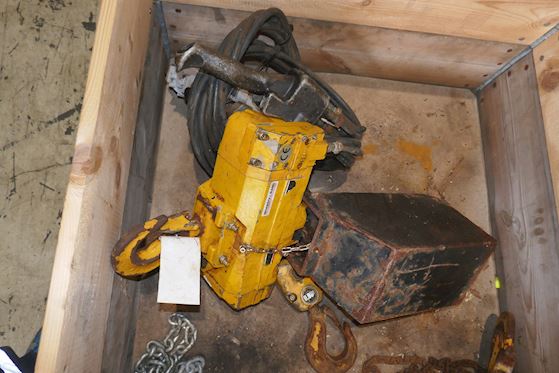 Ingersoll - Rand Air Chain  Hoist PAL 1000K-2C8M-8C-E #1