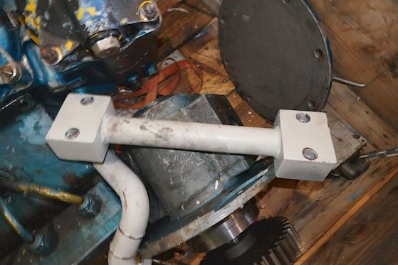 B&W Alpha Pallet with Pipe, Pump, Breaker, Filter, Cover and Shaft feedbach #9