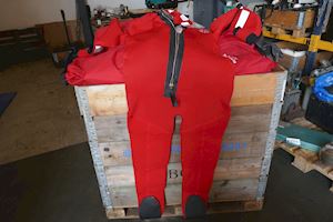 International Safety Products LTD     ISP Intrepid Immersion Suit XL=> 95 Kg - 1