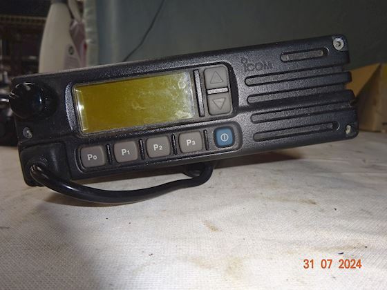 Icom Walkie talkie IC-F2010 #1