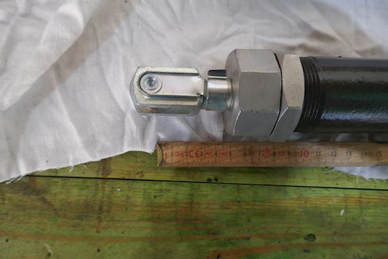 Cylinder Damper and Strut Jack RH #7