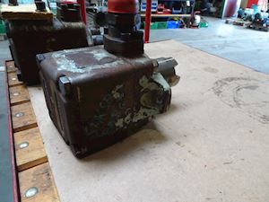 Denison T6DR 042 2R00 C40 AT - 1