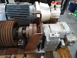 Oilgear PVW45RDFYCFTP170 - 1