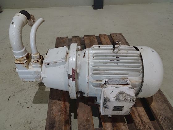 Vickers pump #1