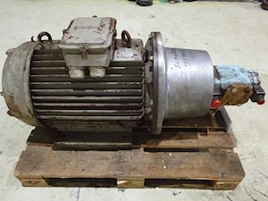 Denison T6DCM B28 B17 1R00 C1 - 1