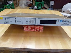 CDM-550 Satellit Modem - 1