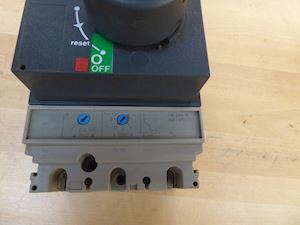 Schneider Electric TM 250 D  /Breaker) - 1