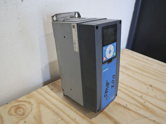 Vacon Vacon0100-L3-0003-4-HVAC+SBF2+IP54+FL02 #2