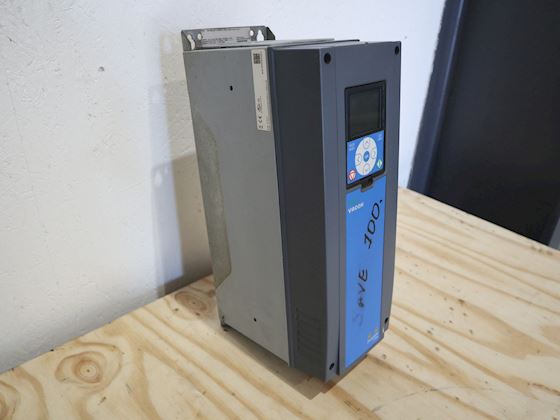 Vacon Vacon0100-L3-0023-4-HVAC+SBF2+IP54+FL02 #2