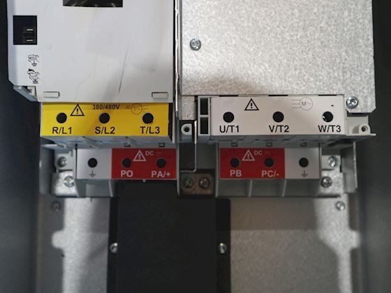 Schneider Electric Altivar 61 ATV61WD37N4 #7