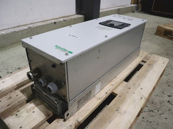 Schneider Electric Altivar 61 ATV61WD37N4 #3