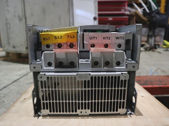 Schneider Electric ATV21HD22N4 #4