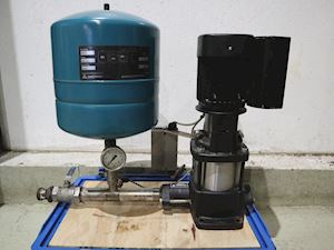 Grundfos CRE3-7 A-A-A-V-HUBV - 1