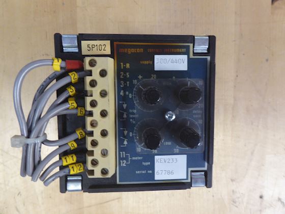 Megacon KEV233  voltmeter #2