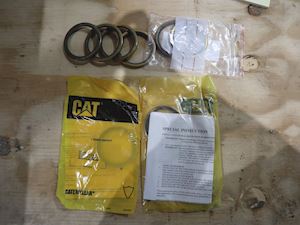 Caterpillar Rotating shaft lip type seal - 1